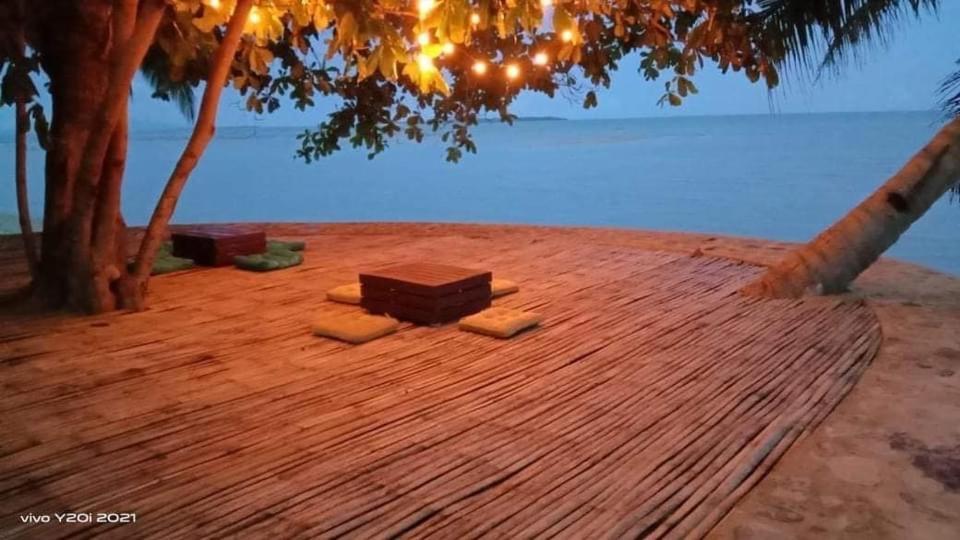 Mecaja Beach House Roxas  Εξωτερικό φωτογραφία