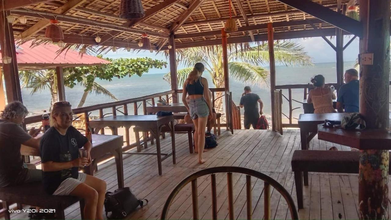 Mecaja Beach House Roxas  Εξωτερικό φωτογραφία